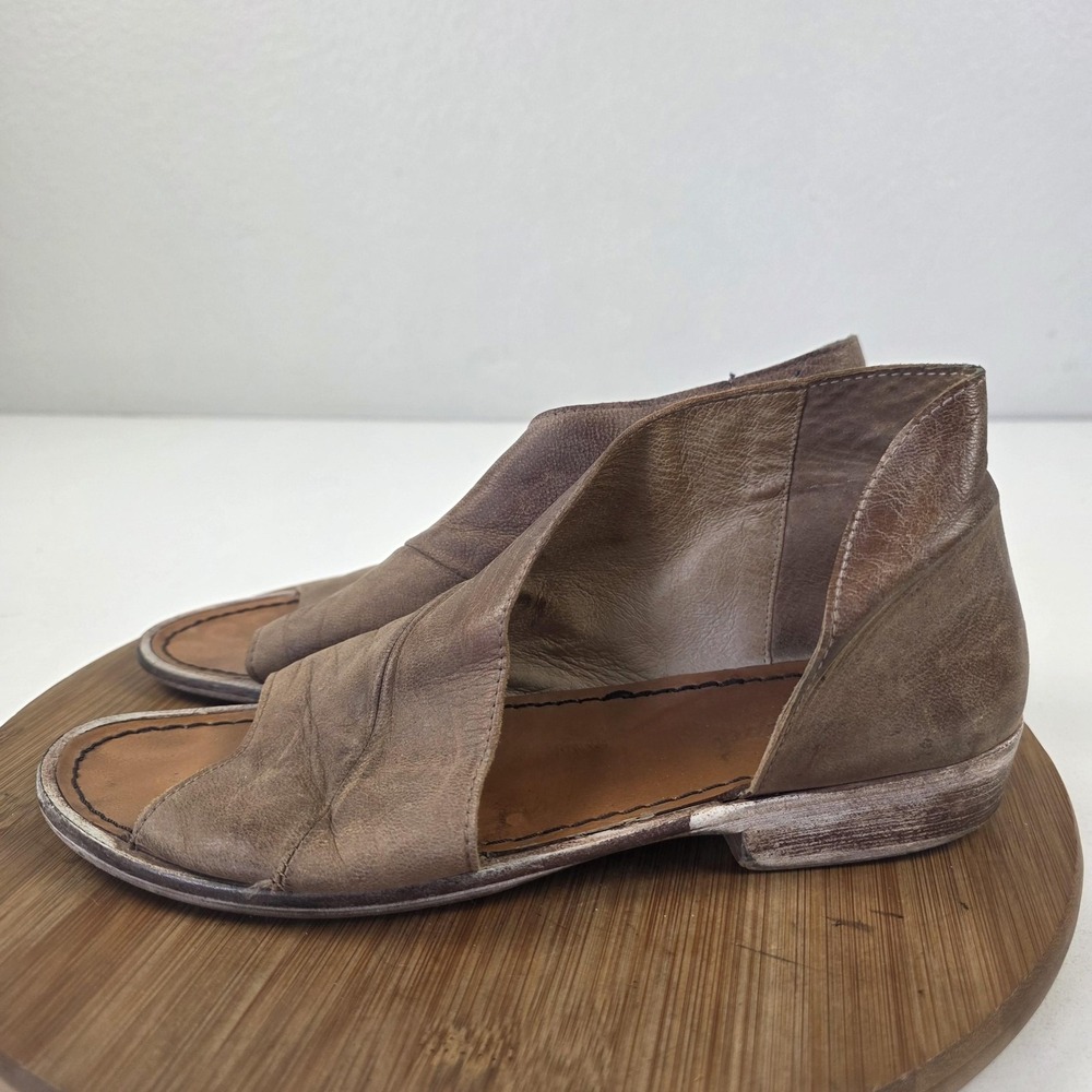 Free People Sandals Womens Size 9 Brown Leather Slip On Open Toe Low Block Heel
